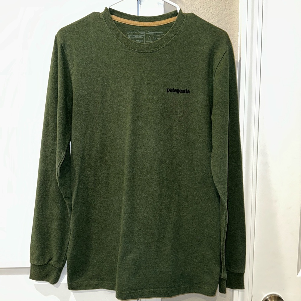 Patagonia Green Long Sleeve Tee Relaxed Fit